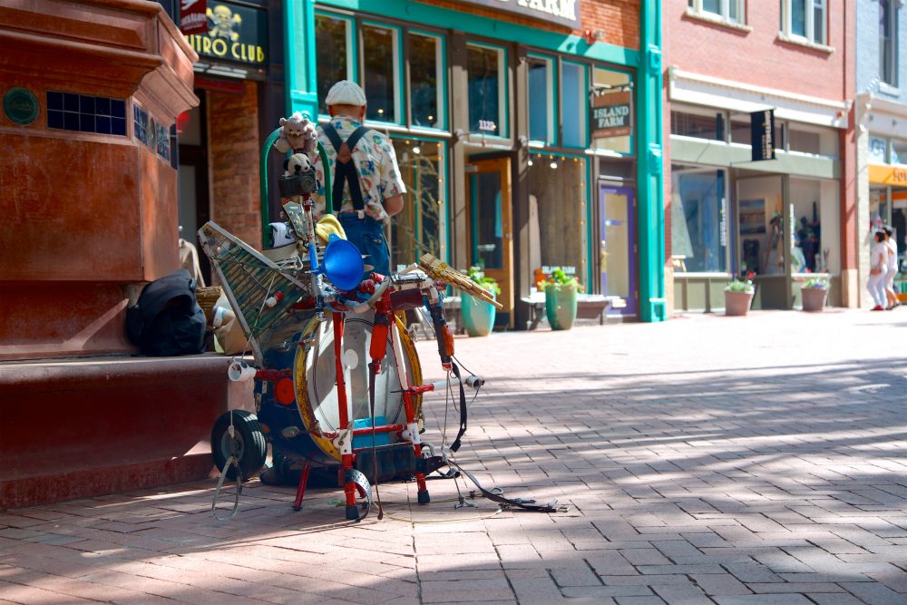 Pearl Street Mall, Boulder, CO street performer