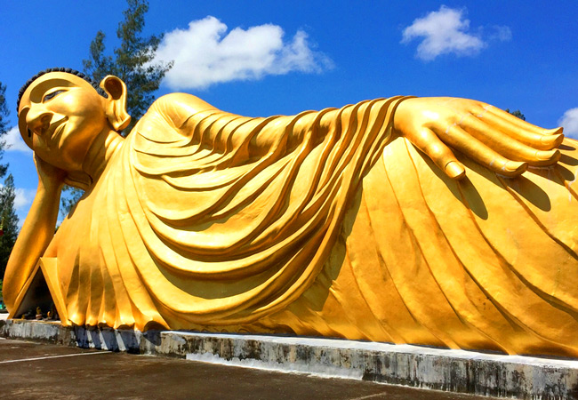A golden reclining Buddha