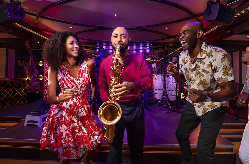 Couples enjoying the live music at Havana Bar 