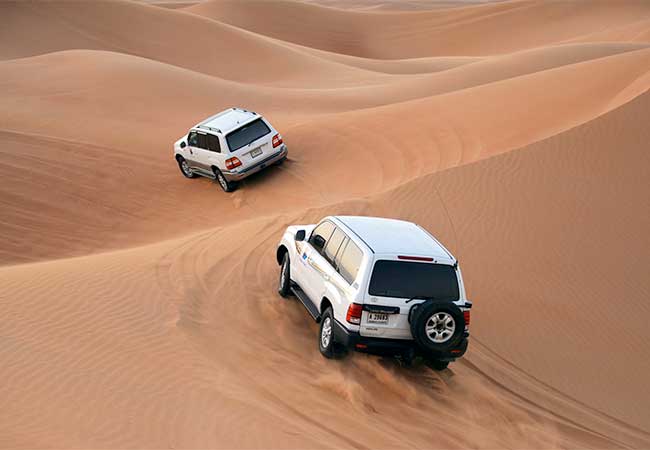 Scenic 4x4 Sunset Desert Safari in Dubai