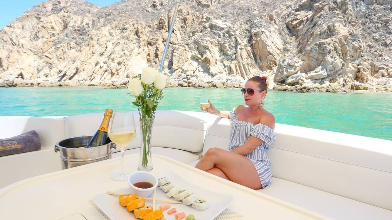 Luxurious snorkel tour in Cabo San Lucas