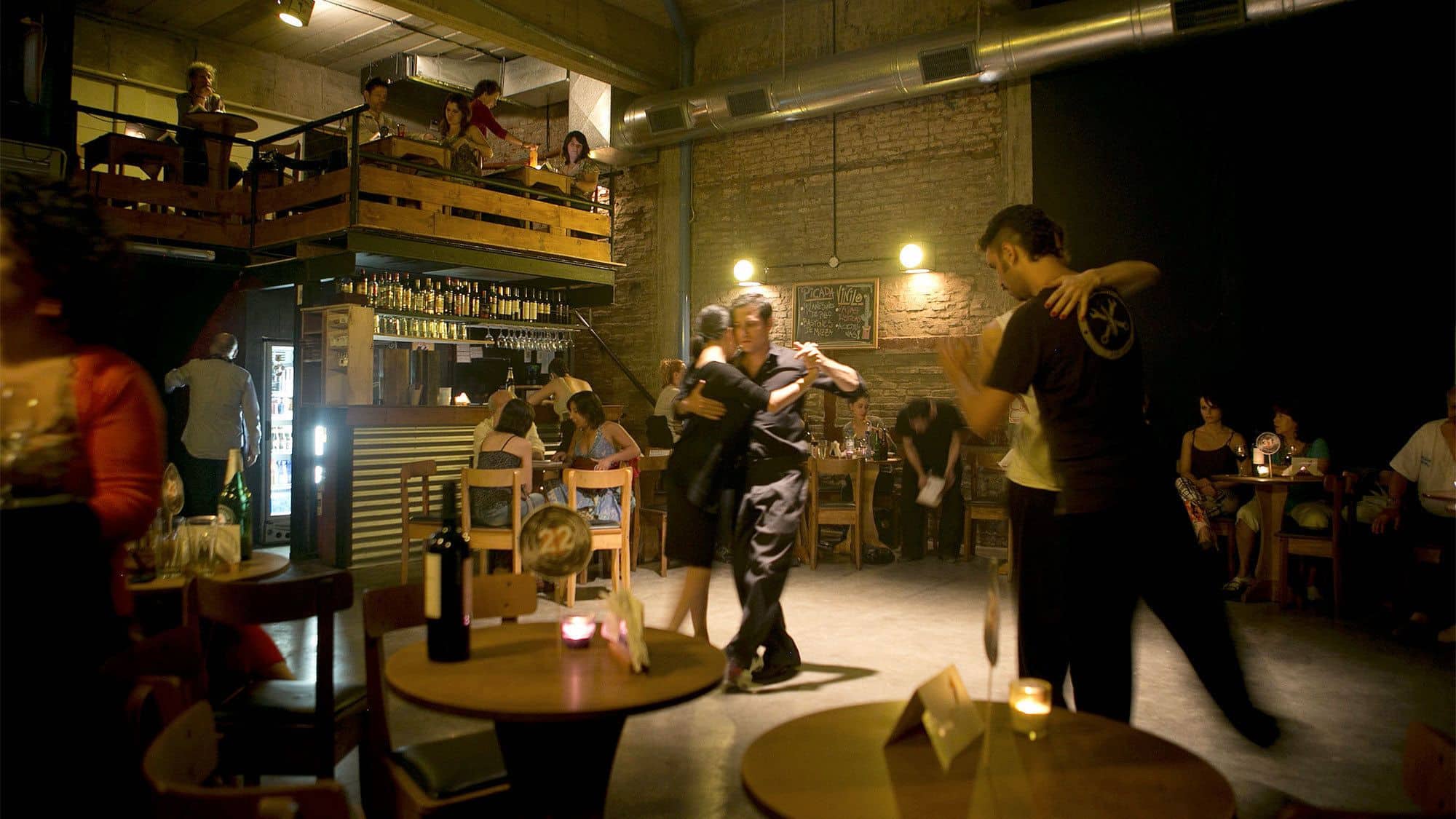 Tango lesson in Buenos Aries