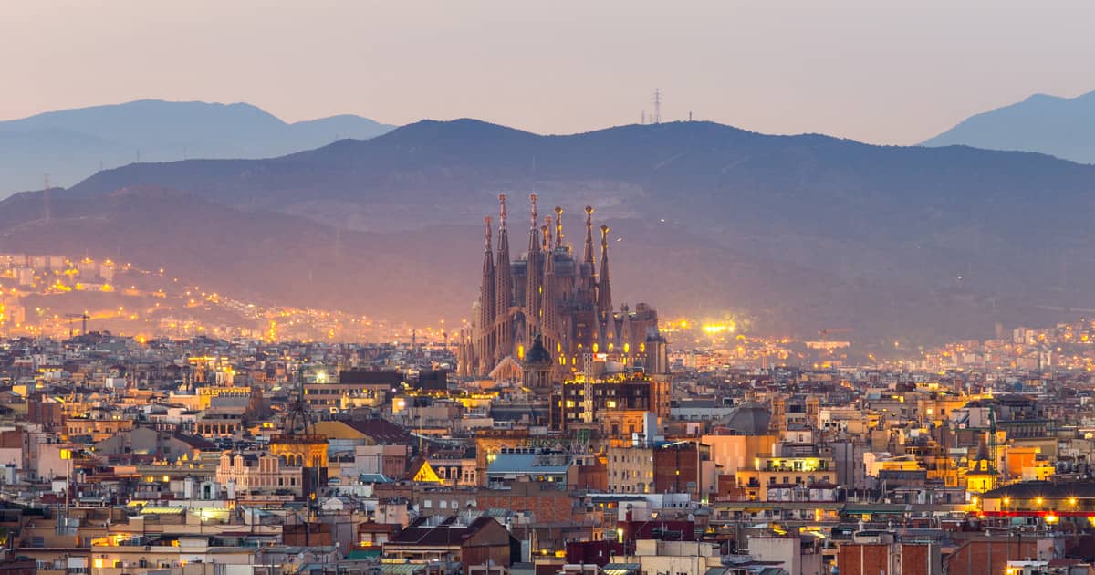 Barcelona Vacation Travel Guide - Expedia