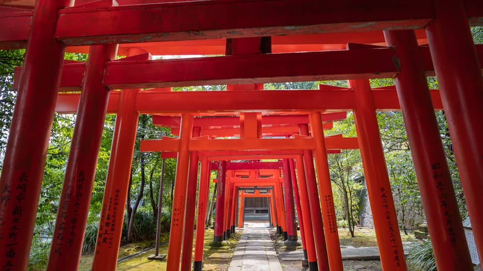 best places to visit suwa shrine nagasaki