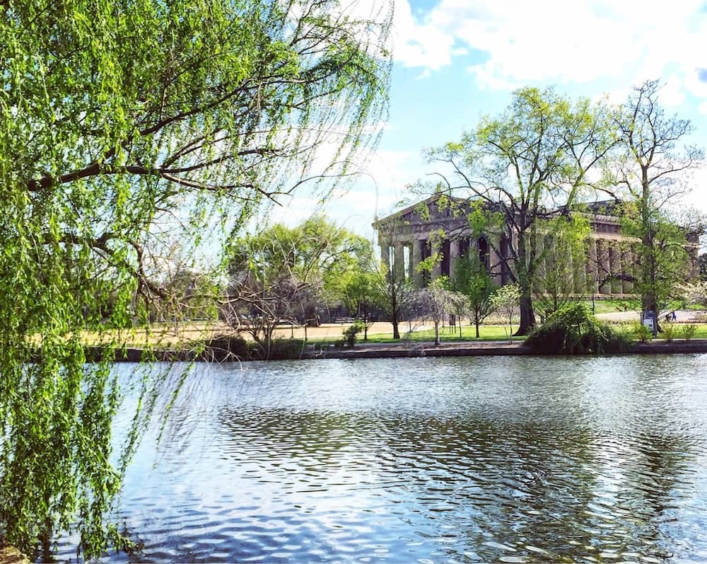 Walk Around the Parthenon at Centennial Park Outdoors activities Nashville: Centennial Park
