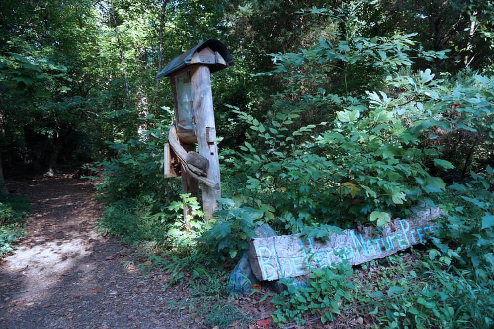 A trailhead in Blue Heron Nature Preserve, one of the best free things to do in Atlanta with kids.