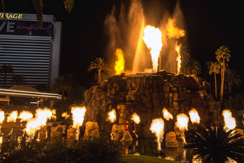 The volcano show at Las Vegas, one of the top free things to do with kids.