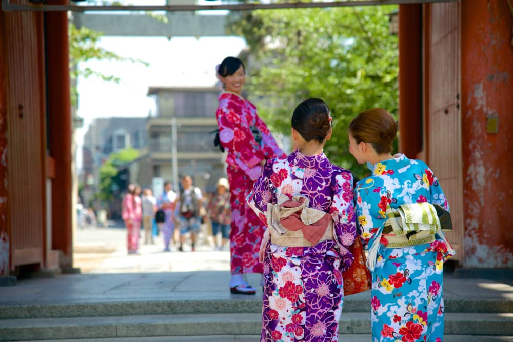 yasaka shrine kyoto